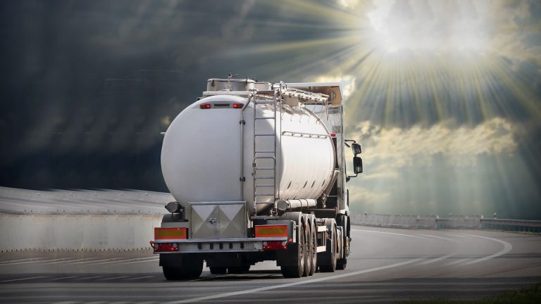 Tekirdağ’da Güvenilir Tanker Nakliye Hizmeti – Alçanlar Yapı ile Taşımacılıkta Fark Yaratın